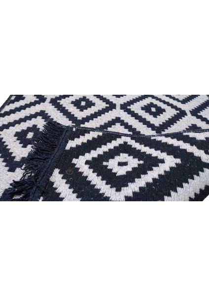 Piramit Desen Siyah & Beyaz Çift Taraflı Antik Kilim fırsatları