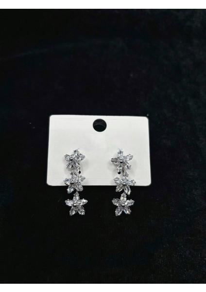 Zirkon Taşlı Yıldız Küpe