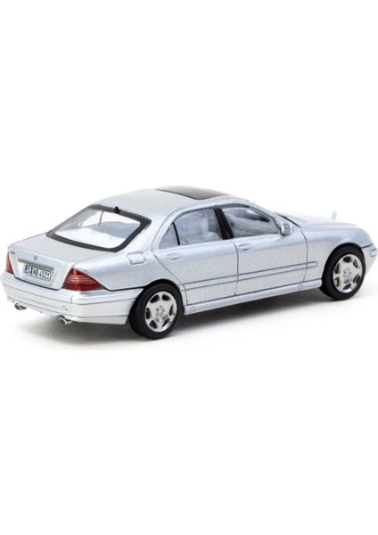1/64 Mercedes-Benz S-Class Brilliant Silver Metallic modelleri