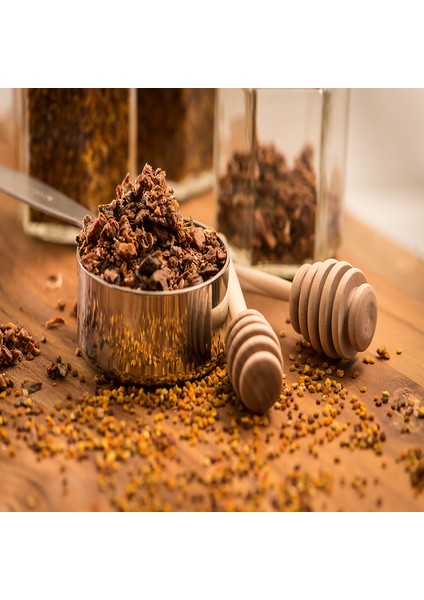 Propolis Boğaz Spreyi / Propolis, Nane, Okaliptus, Karanfil, ve Mentol içeren Likit Takviye Edici Gıda