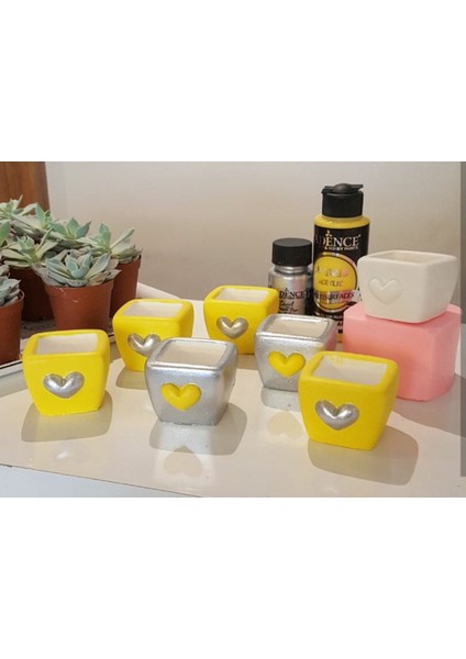 Kalpli Minyatür Kare Sükülent Saksı Silikon Kalıp K-176