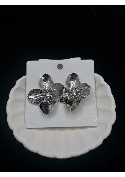 Zirkon Taşlı Silver Çiçekli Küpe modelleri