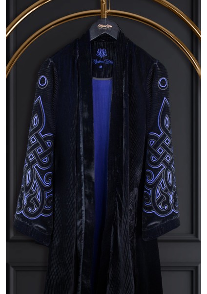 Saks Mavisi Japon Kadife Oryantal Desen Kollar Nakış Işlemeli Bilek Şeritli Abaya