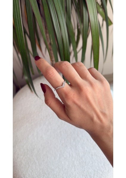 Özel Seri Baget Model Ince Zarif Yüzük