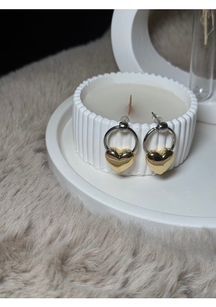 Gold Kalplı Sallantılı Küpe