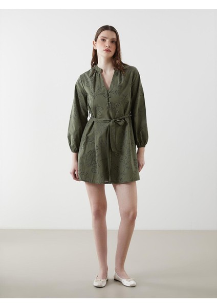 Lcw Vision Kaçık Yaka Kendinden Desenli Brode Kadın Elbise fiyatları