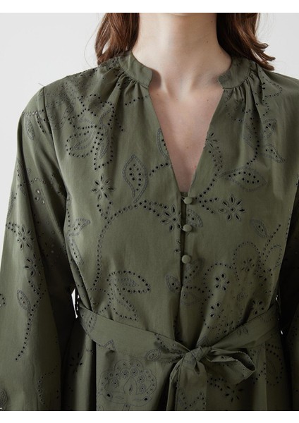 Lcw Vision Kaçık Yaka Kendinden Desenli Brode Kadın Elbise modelleri