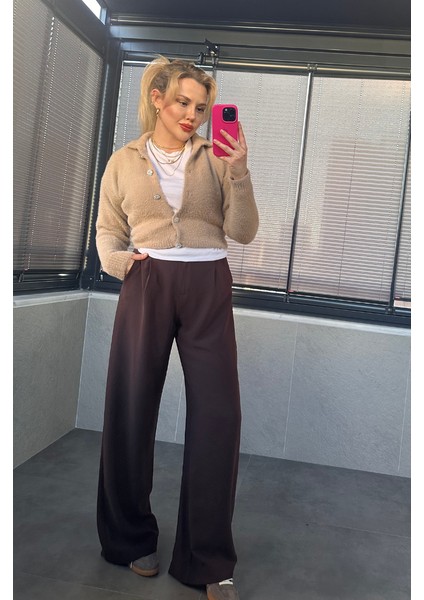 Yaka Detaylı Gümüş Taş Düğmeli Camel Hırka fırsatları