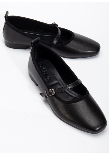 Trew Kadın Siyah Bantlı Kemerli Hafif Babet