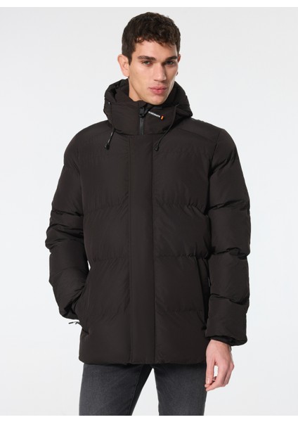 Siyah Erkek Mont M5011901A02A_HOODED 5 Baffle Sports fiyatları