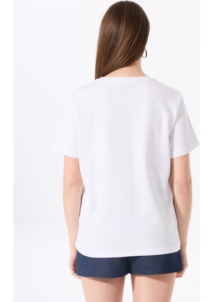 Bisiklet Yaka Nakışlı Kırık Beyaz Kadın T-Shirt F5SL-TST0252 indirimleri