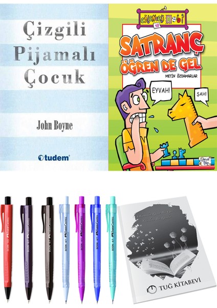Çizgili Pijamalı Çocuk ve Satranç Öğren De Gel