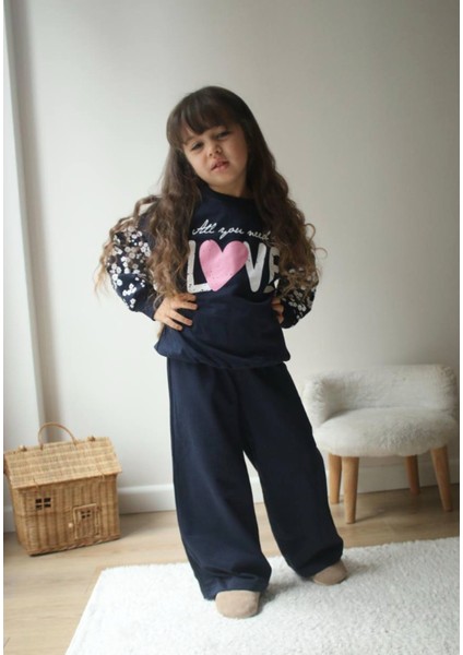 Kız Çocuk Kalpli Alt-Üst Takım