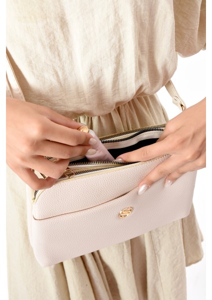 Kadın Ayarlanabilir Çapraz Askılı 4 Bölmeli ve Metal Fermuarlı Omuz Çantası modelleri