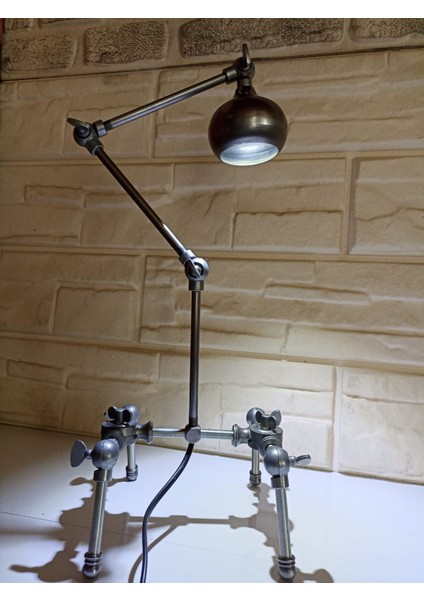 Örümcek Ayaklı Çalışma Odası ve Salon Masa Lambası