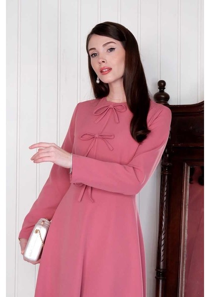 Pembe Fiyonk Detay Elbise indirimleri