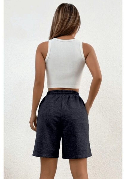 Kadın Rahat Kalıp Beli Lastikli Cepli Basklı Şort SPR25SRK52 modelleri
