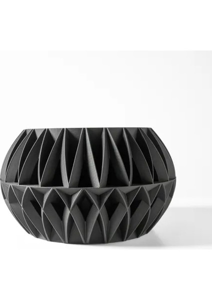 Asimetrik ve Geometrik Tasarımlı Modern Vazo