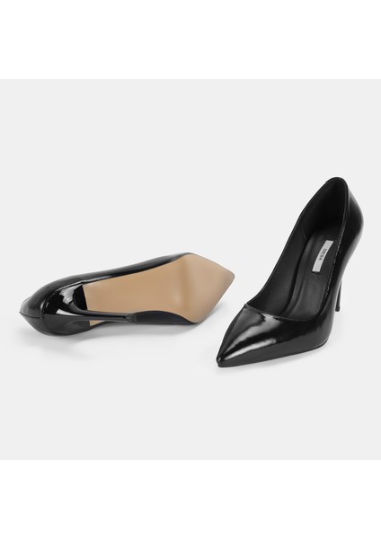 Siorad Siyah Kadın Rugan Topuklu Klasik Ayakkabı indirimleri