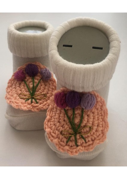 Hoşgeldin Bebek, Yenidoğan Kız Bebek, El Örgüsü Motifli Önlük Çorap Bandana Hediye Seti modelleri