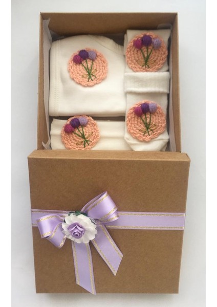 Hoşgeldin Bebek, Yenidoğan Kız Bebek, El Örgüsü Motifli Önlük Çorap Bandana Hediye Seti fırsatları