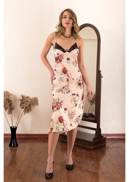 Dantel Detaylı Askılı Saten Gecelik