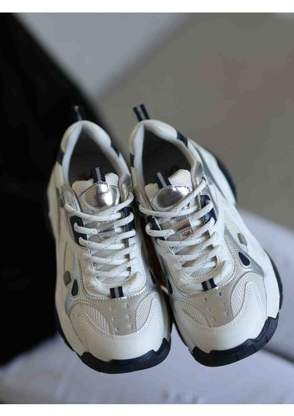 Anita Bağcıklı File Detaylı Ortopedik Iç Tabanlı Kauçuk Kaymaz Taban Kadın Sneaker Ayakkabı