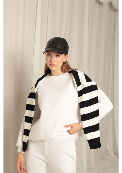 Üç Iplik Sıfır Yaka Çimalı Kadın Ekru Sweat modelleri