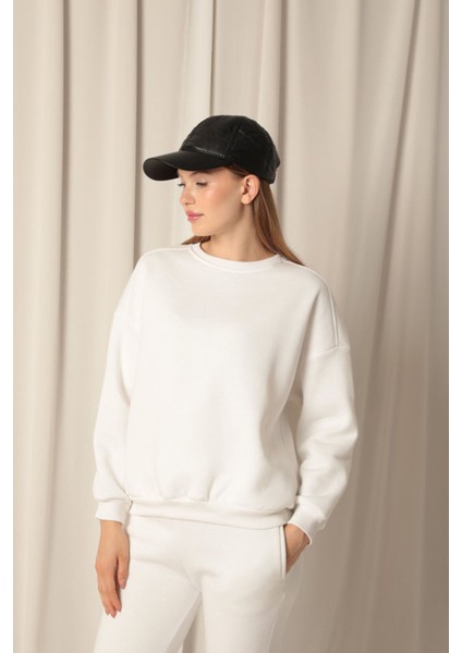Üç Iplik Sıfır Yaka Çimalı Kadın Ekru Sweat indirimleri