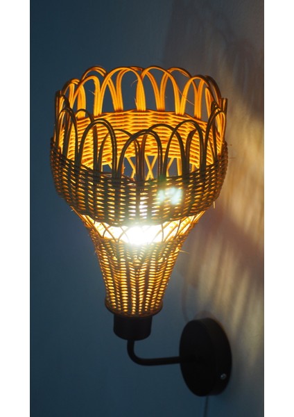 Gem Rattan Aplik - Doğal Malzeme, Zanaat Işçiliği, Ince Uzun ve Çiçeksi Tasarım fırsatları