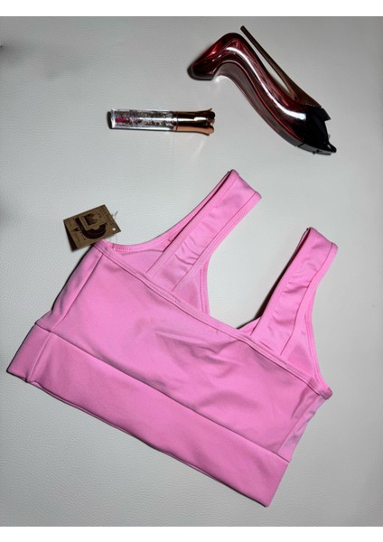 Kadın Sırt Detaylı Slim Fit U Yaka Pedli Spor Bra/ Spor Büstiyer modelleri