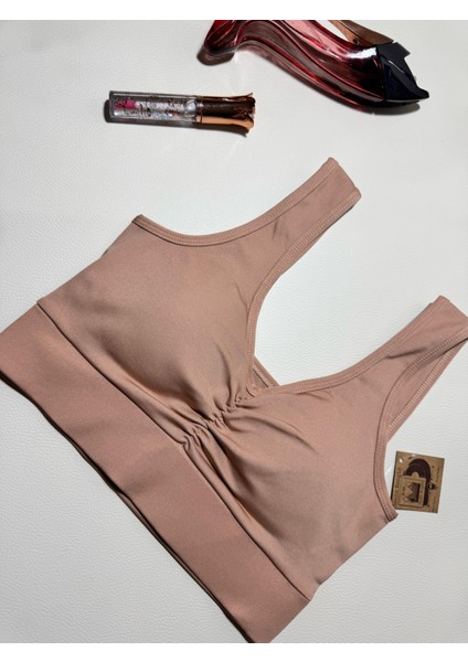 Kadın Sırt Detaylı Slim Fit U Yaka Pedli Spor Bra/ Spor Büstiyer modelleri