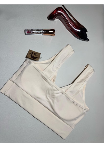 Kadın Sırt Detaylı Slim Fit U Yaka Pedli Spor Bra/ Spor Büstiyer fırsatları