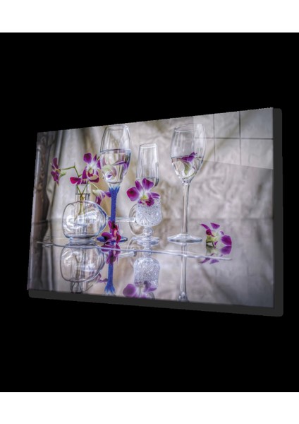 - Kadeh Çiçek Goblet Flower Table