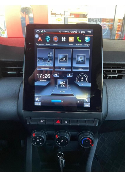 Renault Clio 5 Tesla Android 13/8 Çekirdek 4 GB Ram 64 GB Hafıza Carplay Navigasyon Multimedya Teyp