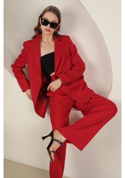 Atlas Kumaş Kadın Oversize Ceket-Kırmızı modelleri