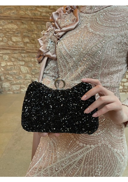 Kadın Taşlı Parmak Yüzük Detaylı Abiye Çanta fiyatları