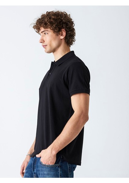 Wınado Erkek Siyah Polo Yaka Kısa Kol Regular Siyah T-Shirt 1225845086089200 fırsatları