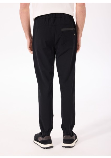Lastikli Bel Lastikli Paça Relaxed Siyah Erkek Pantolon J5SM-PNT7202