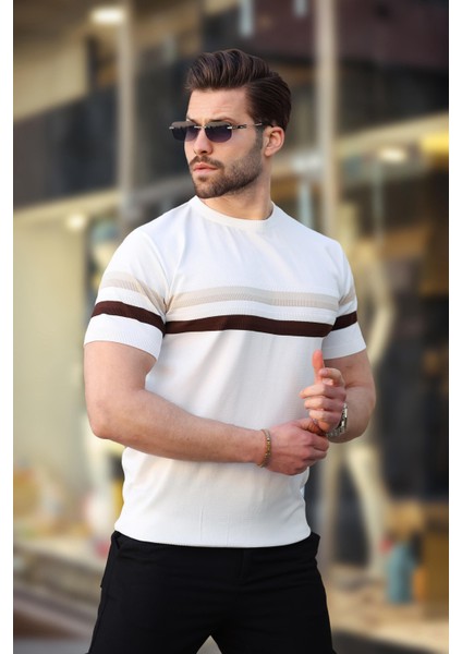 Beyaz Bisiklet Yaka Çizgili Erkek T-Shirt E7412