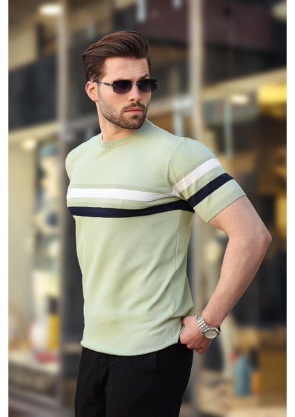 Çağla Yeşili Bisiklet Yaka Çizgili Erkek T-Shirt E7412