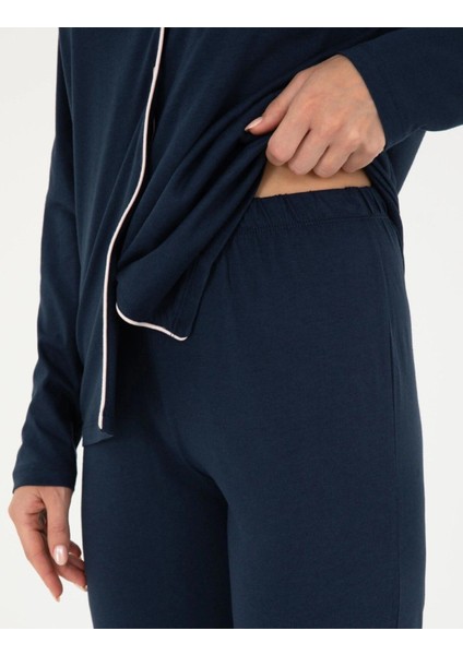 Kadın Lacivert Pamuklu Modal Boydan Patlı Kutulu Pijama Takımı Q8.u.8o.k2.k.a8.p.c
