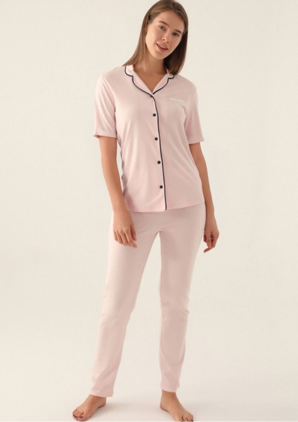 Kadın Toz Somon Pamuklu Modal Boydan Patlı Kısa Kol Kutulu Pijama Takımı Q8.u.8o.k2.k.a6.p.c