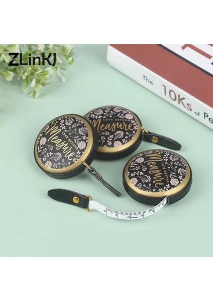 02 1 Adet Rastgele 1.5 M Taşınabilir Geri Çekilebilir Vintage Pu Deri Mini Bant Nostalji Tedbir Cetvel Retro Dikiş Santimetre Inç Rulo Bant (Yurt Dışından)