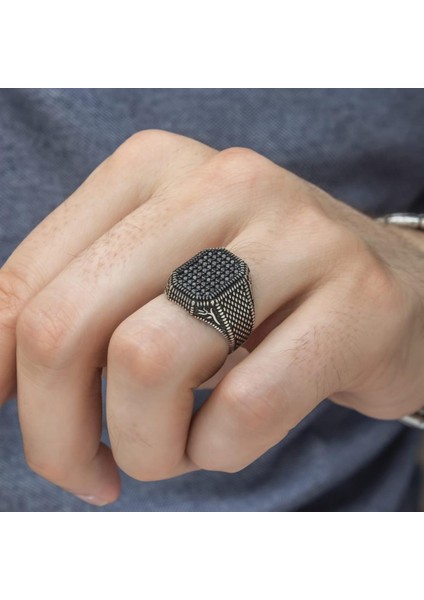 Lale Motifli Mikro Taşlı Işlemeli Gümüş Erkek Yüzük