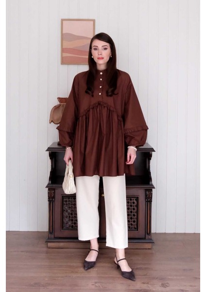 Acı Kahve Inci Detaylı Robalı Tunik & Krem Boru Paça Pantolon Takım