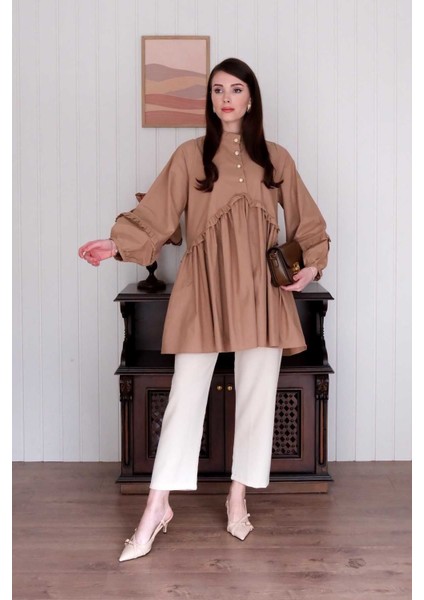 Karamel Inci Detaylı Robalı Tunik & Krem Boru Paça Pantolon Takım