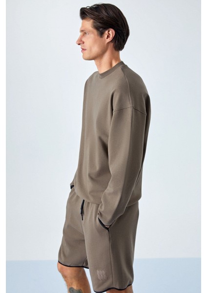 PLEMON Erkek Bisiklet Yaka Uzun Kol Baskı Detaylı Oversize Koyu Kahverengi Sweatshirt fırsatları