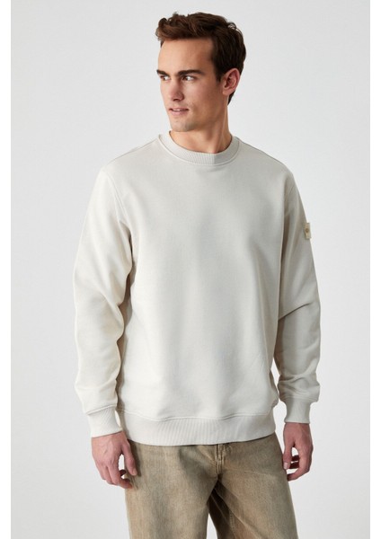 OLLIE Erkek Bisiklet Yaka Regular Uzun Kollu Nakış Detaylı Bej Sweatshirt