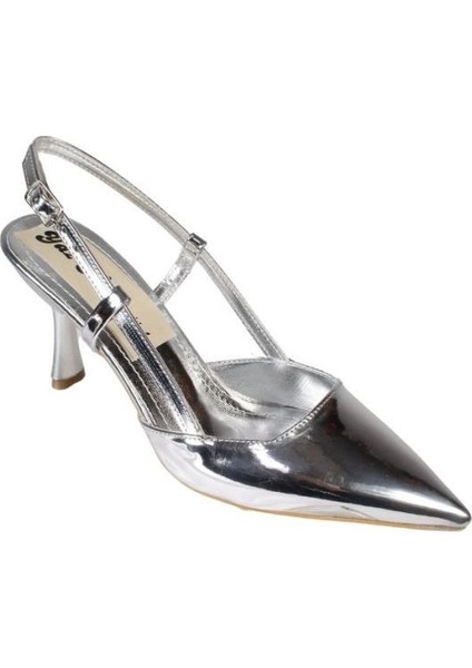 Yazkış Kadın Siyah Gümüş Rugan Arkası Açık Önü Sivri Burun Kapalı 6cm Ince Topuk Ayakkabı